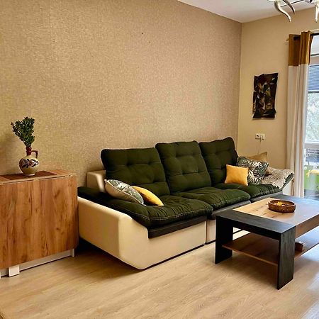 Cozy 2Br Oasis In Central Burgas Exterior photo